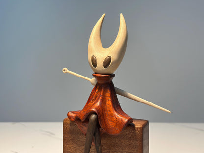 Hollow Knight Inspired Walnut Wood Sculpture • Magnetic Detachable Figurine • Wood Carving Gift
